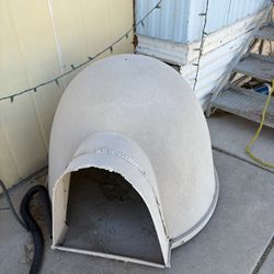 XL Dog House