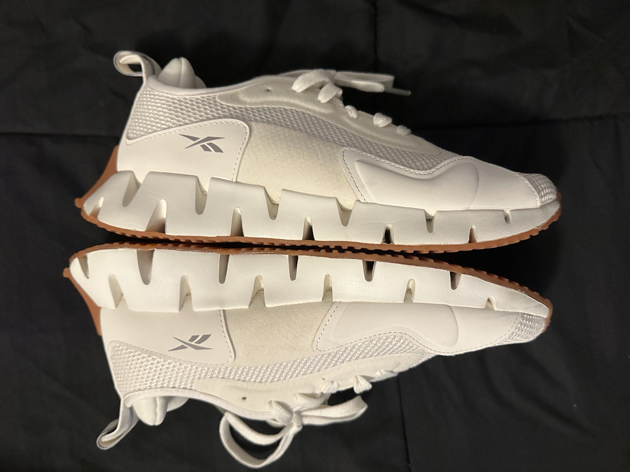 Reebok Sneakers