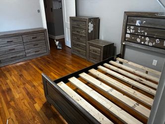 Bedroom Set