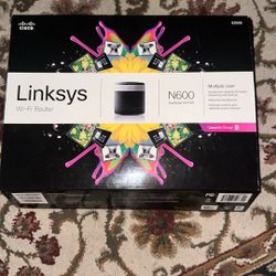 Linksys E2500 (N600) Advanced Simultaneous Dual-Band Wireless-N Router