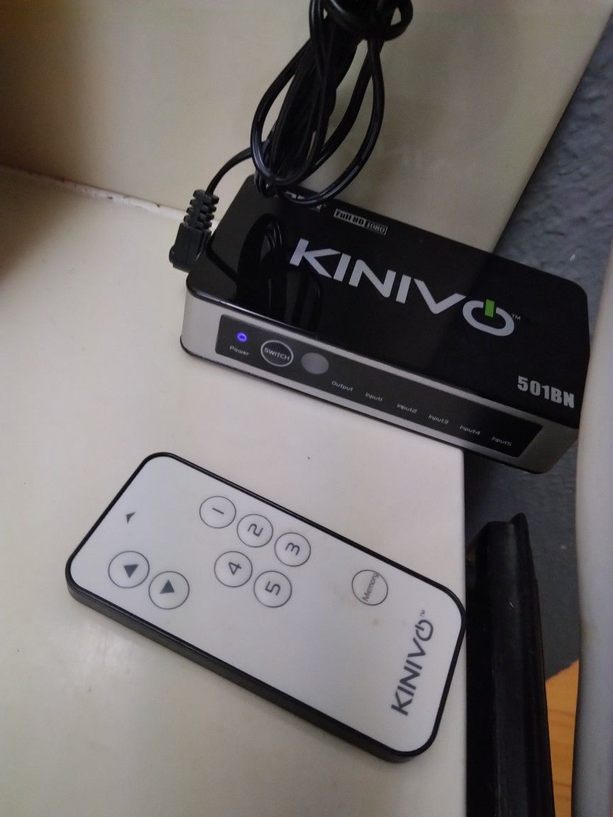 KINIVO 301BN HDMI FULL HD 1080 HDMI Switch Controller Remote Ac Adapter