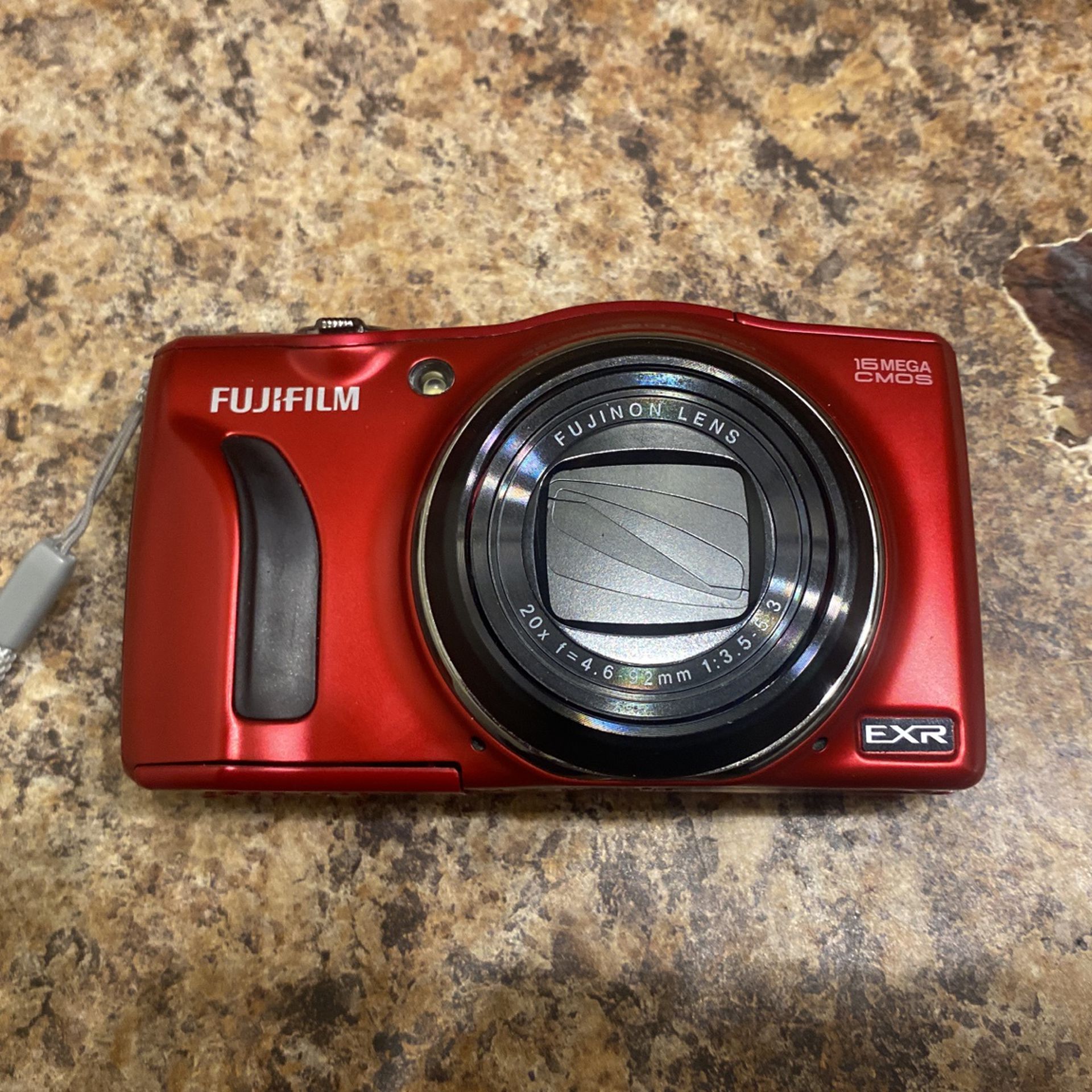 Fuji F850 EXR Digital Camera 
