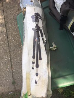 Professional camera tripod in box only $20 firm
