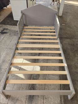 Toddler kid bed frame.