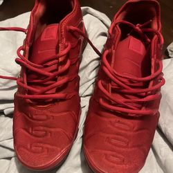 Red Vapor Maxes 