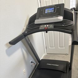 Pro-Form Carbon T7 Powered By fit Perfect Condition 