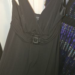 Elegant Black Evening Dress – Flowy, Flattering, Formal (Plus Size)