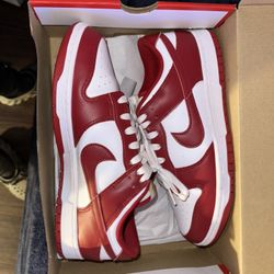 Size 10 Lightly Used Includes Box 