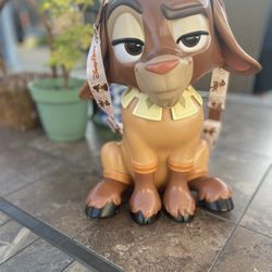 Disney Parks Wish movie Asha’s great Valentino popcorn bucket. 