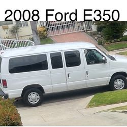 2008 Ford E-350