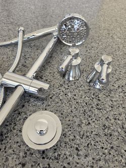Moen chrome handheld shower kit slide bar
