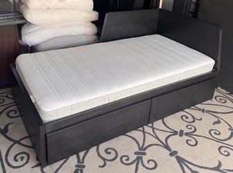 IKEA Twin Size Daybed with Mattress