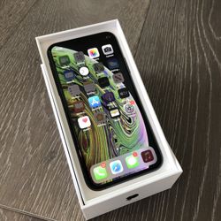 iPhone XS AT&T Or Cricket 
