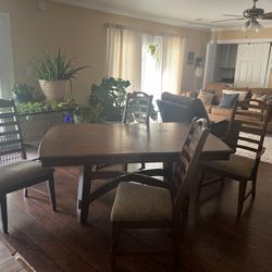 Dining room table
