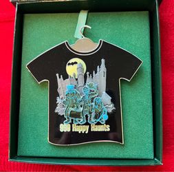 LE 500 Disney Haunted Mansion 999 Happy Haunts Ornament