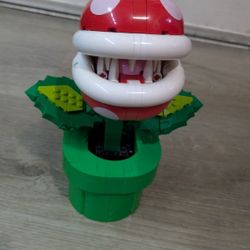 LEGO Piranha Plant Set (Built)