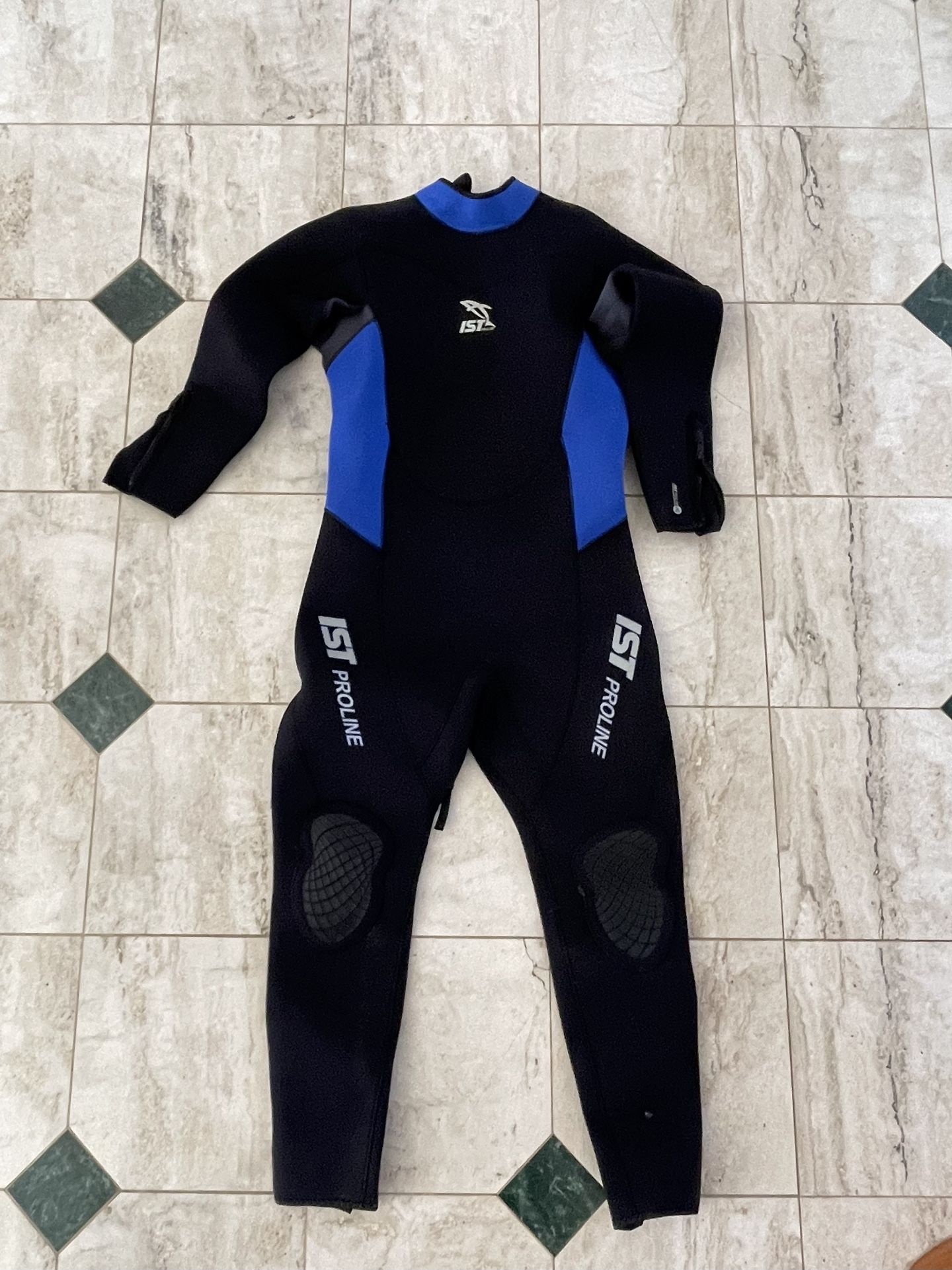 IST Proline 5mm Dive Suit