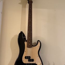 vintage fender squier p-bass