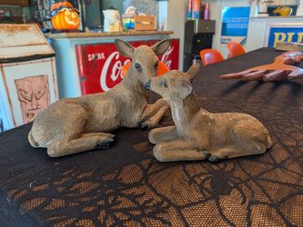 Vintage Homco resin deer figurines, deer figurines, statues dated 1985 animal decor, Bambi