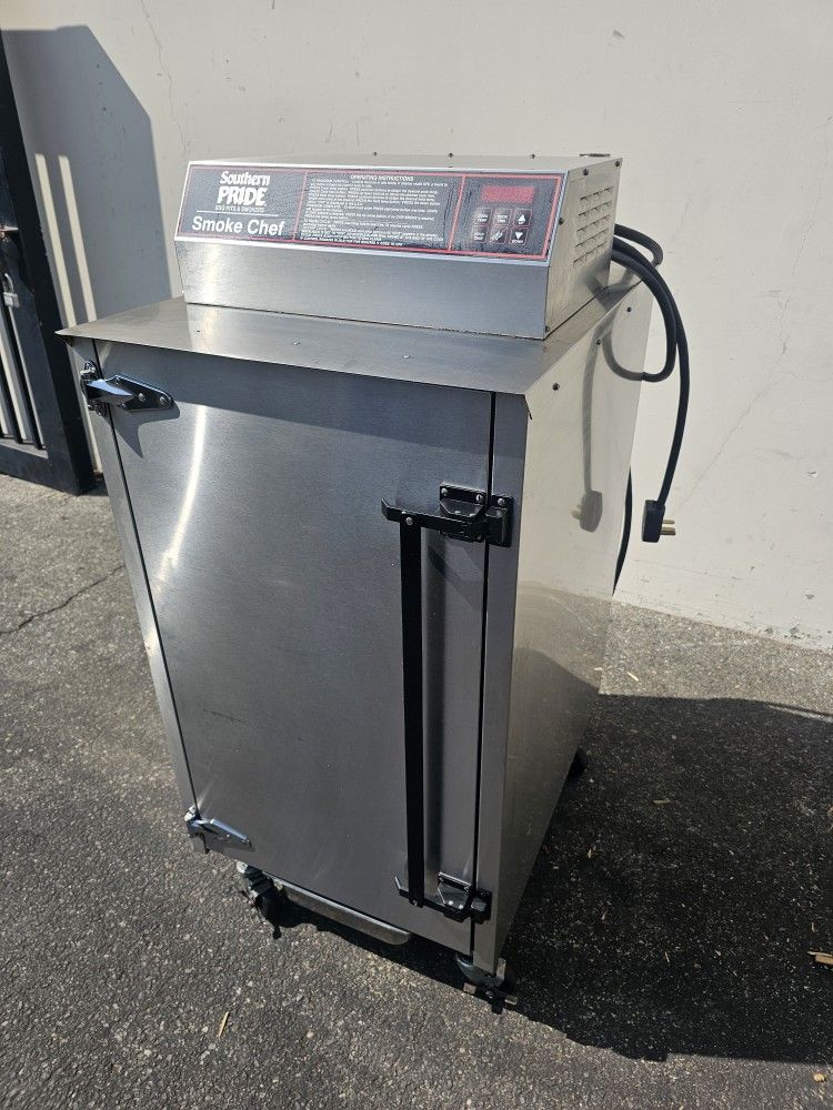 Southern Pride SC-200 Stainless Commercial Electric Smoker Excellent Conditions