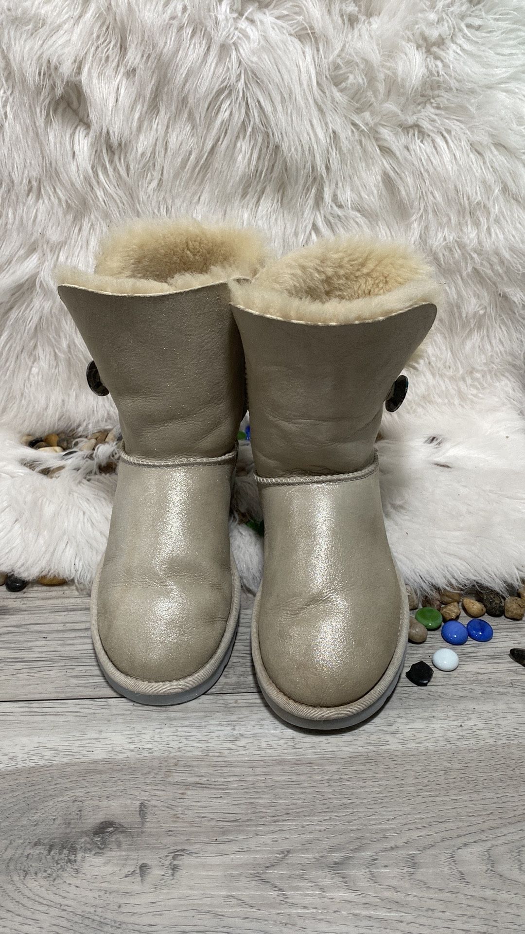 UGG Australia Womens 7 Bailey I Do Winter Snow Boots Ivory Sheepskin Crystal