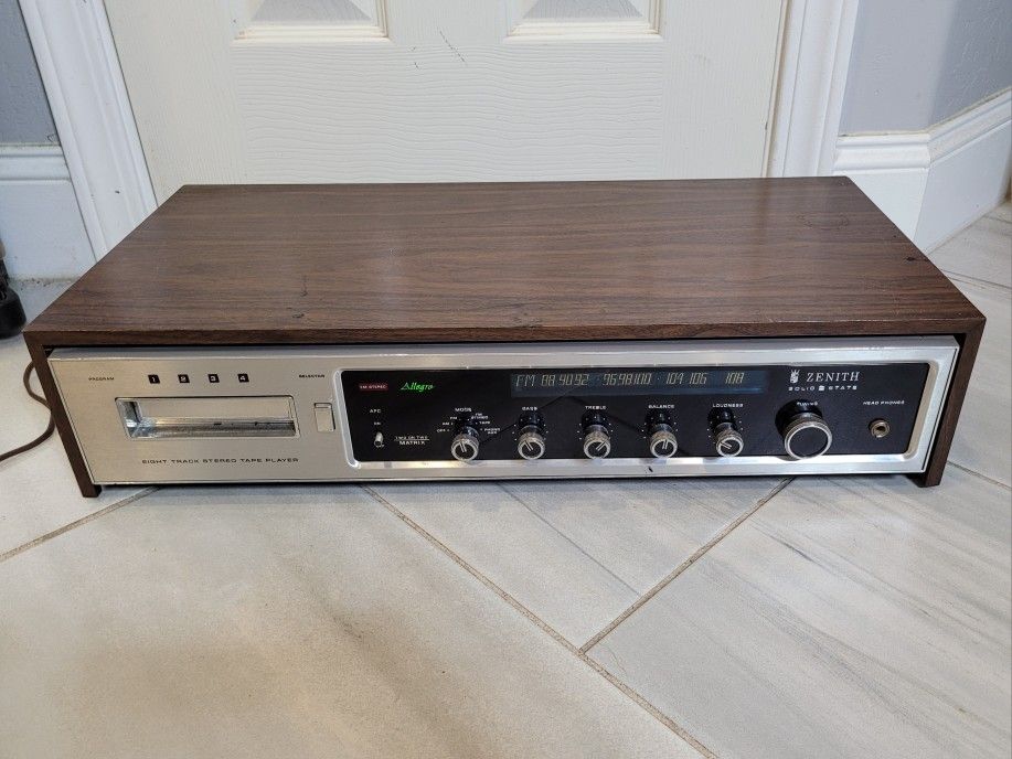 Vintage Zenith Allegro 8 Track Stereo Tuner