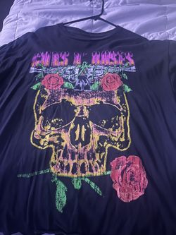 Guns And Roses Tshirt Sz Large