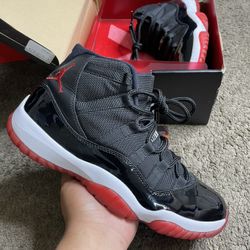 Air Jordan 11 Bred 2012 Size 10 for Sale in Lake View Terrace CA