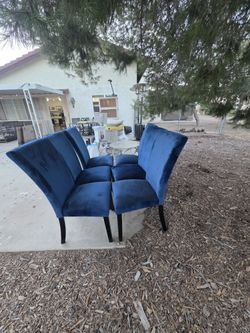Marble Dining Table + 6 Blue Velvet Chairs — 250