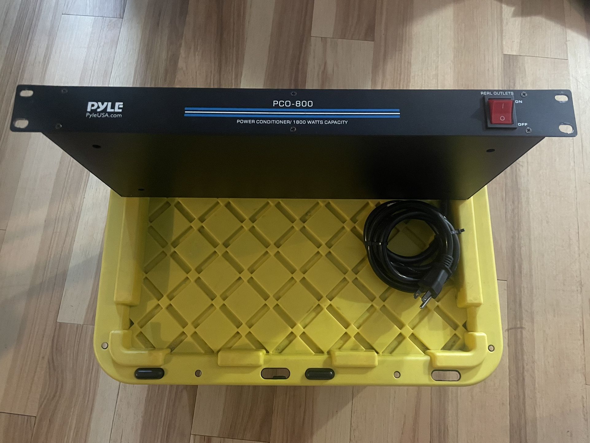 Pyle Pro 800 Power Distributor