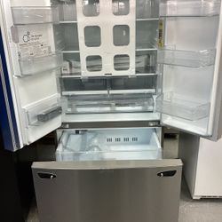 Lg French Door Refrigerator in SmartDiagnosis with Stainless steel and SmartThinQ
