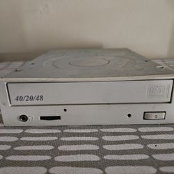 Vintage Internal Cd-rw Drive - Not Sure If It Works