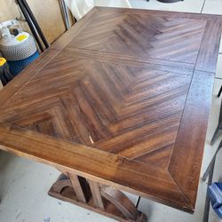 Wood Table And Chairs 