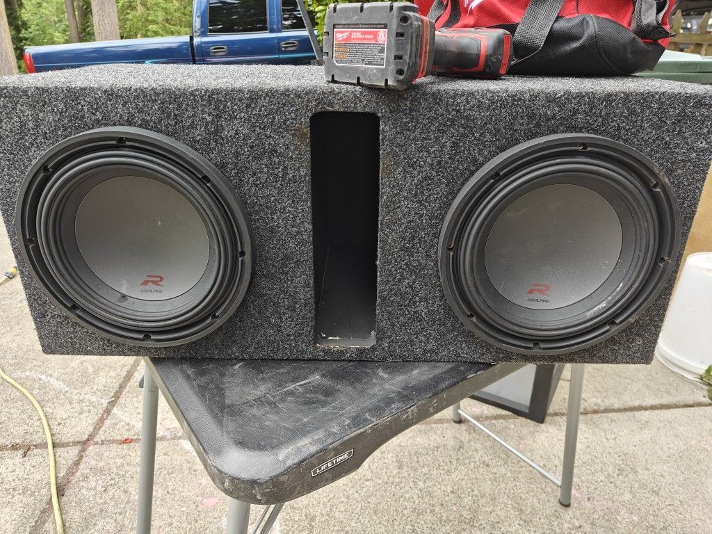 Alpine Type R 10s Ported Box And CT Sounds Amp