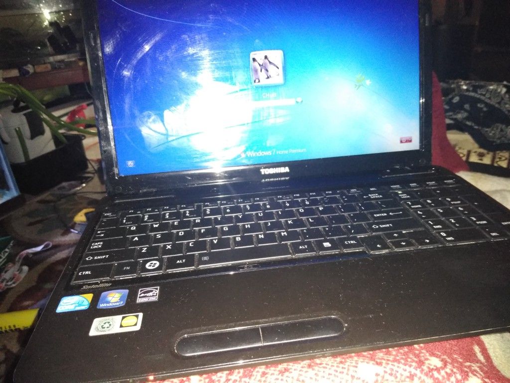 Toshiba laptop i3