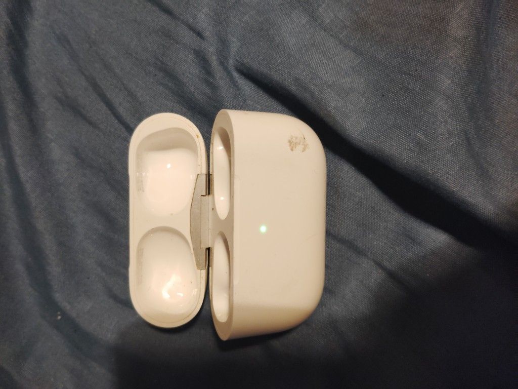 Airpods 3 Replacement Case Only. No Earpods