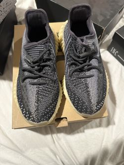 Yezzy 350 Carbon 
