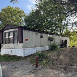 1985 Fleetwood Mobile Home