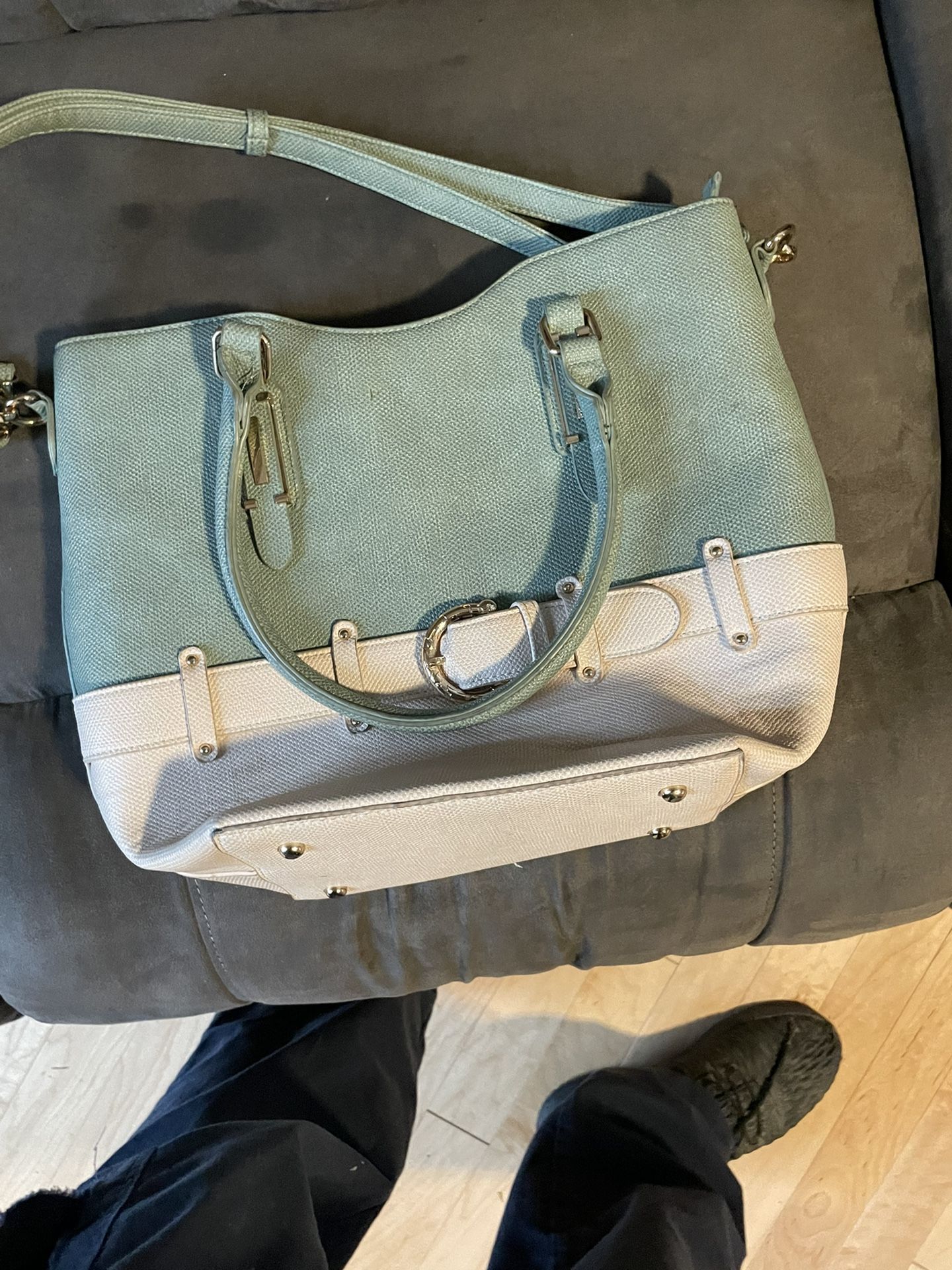 Michael Kors Pocket Book And Wallet