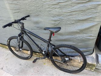 Cannondale F5 Mountain Bike – Disc Brakes – Good Condition