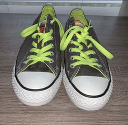 Converse Shoes (Women’s Size:7)