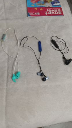 Selling 3 Wireless Ear Buds 
