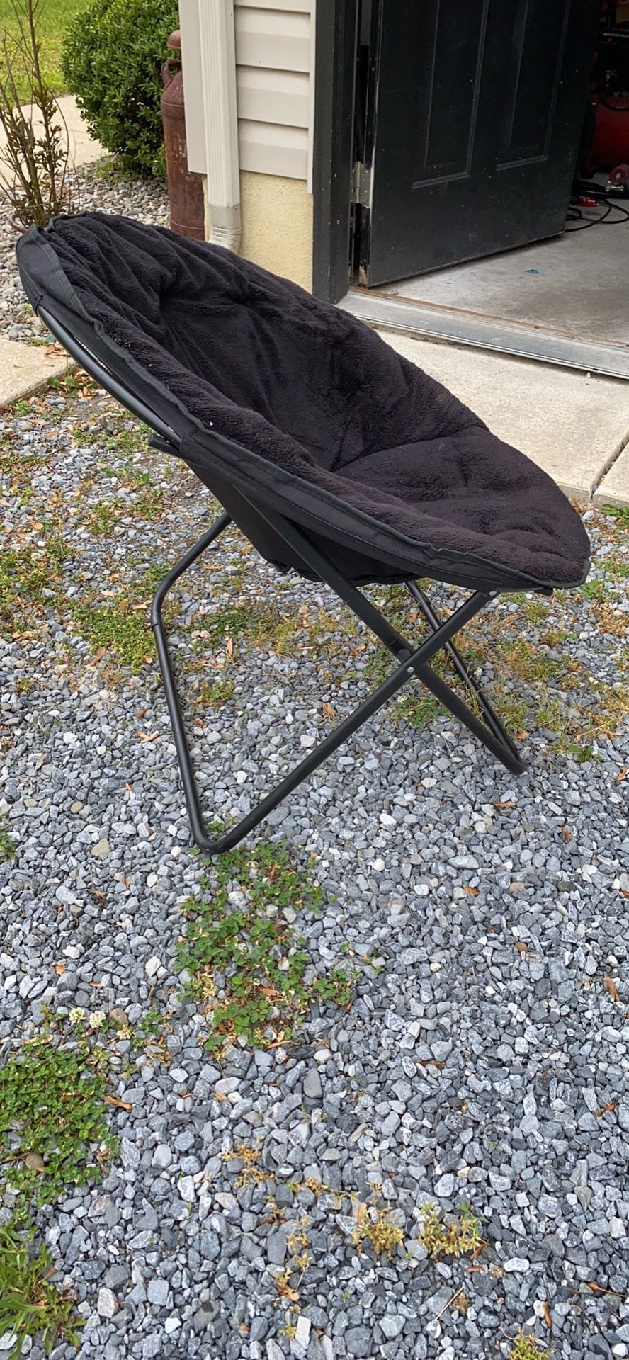 Black Foldable Room Chair