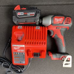 MILWAUKEE M18 IMPACT DRILL KIt ( 1 Battery + Charger )