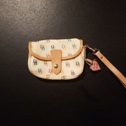 Dooney And Bourke Clutch