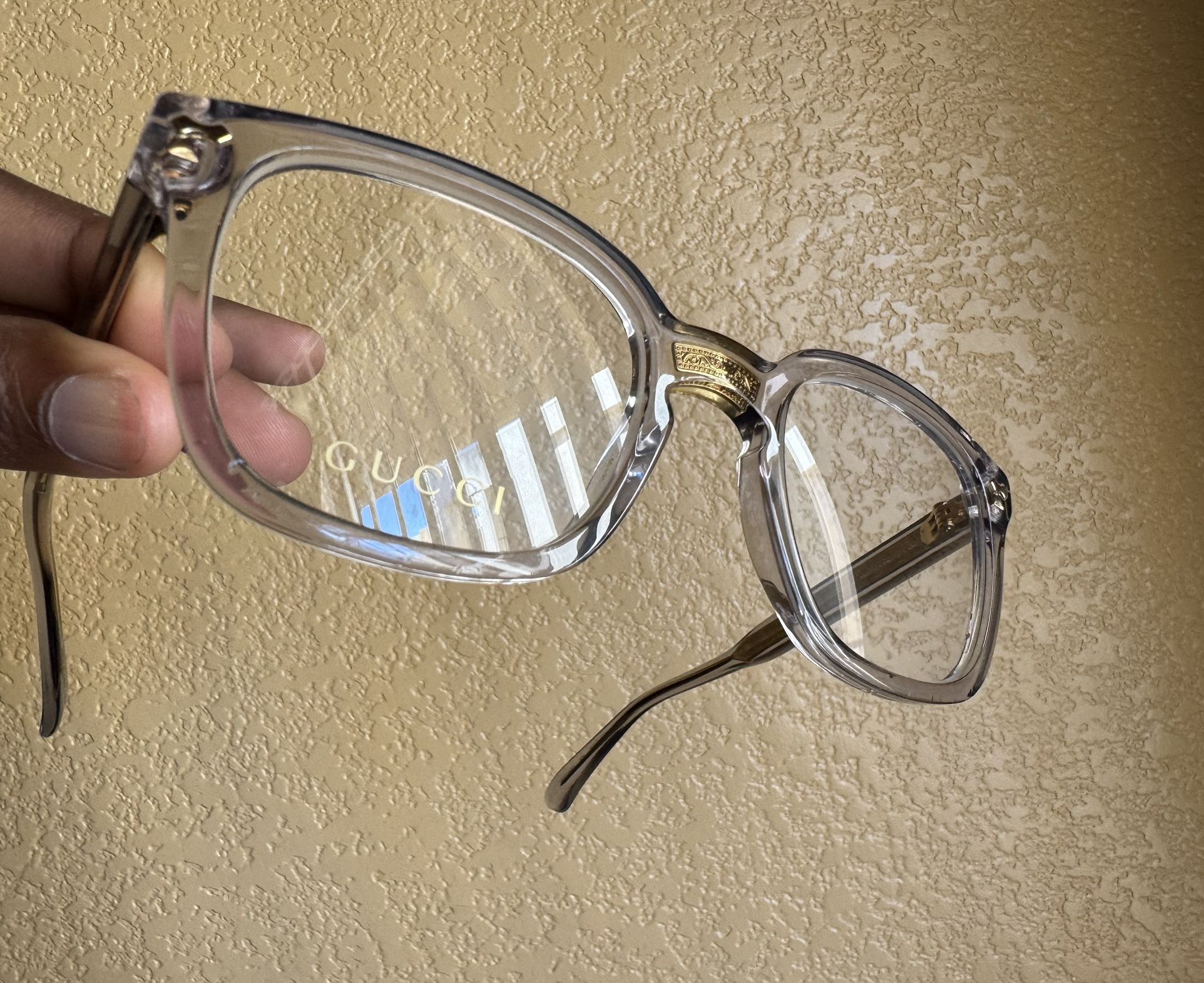 “GUCCI GLASSES “