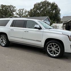 2017 Cadillac Escalade Premium Luxury