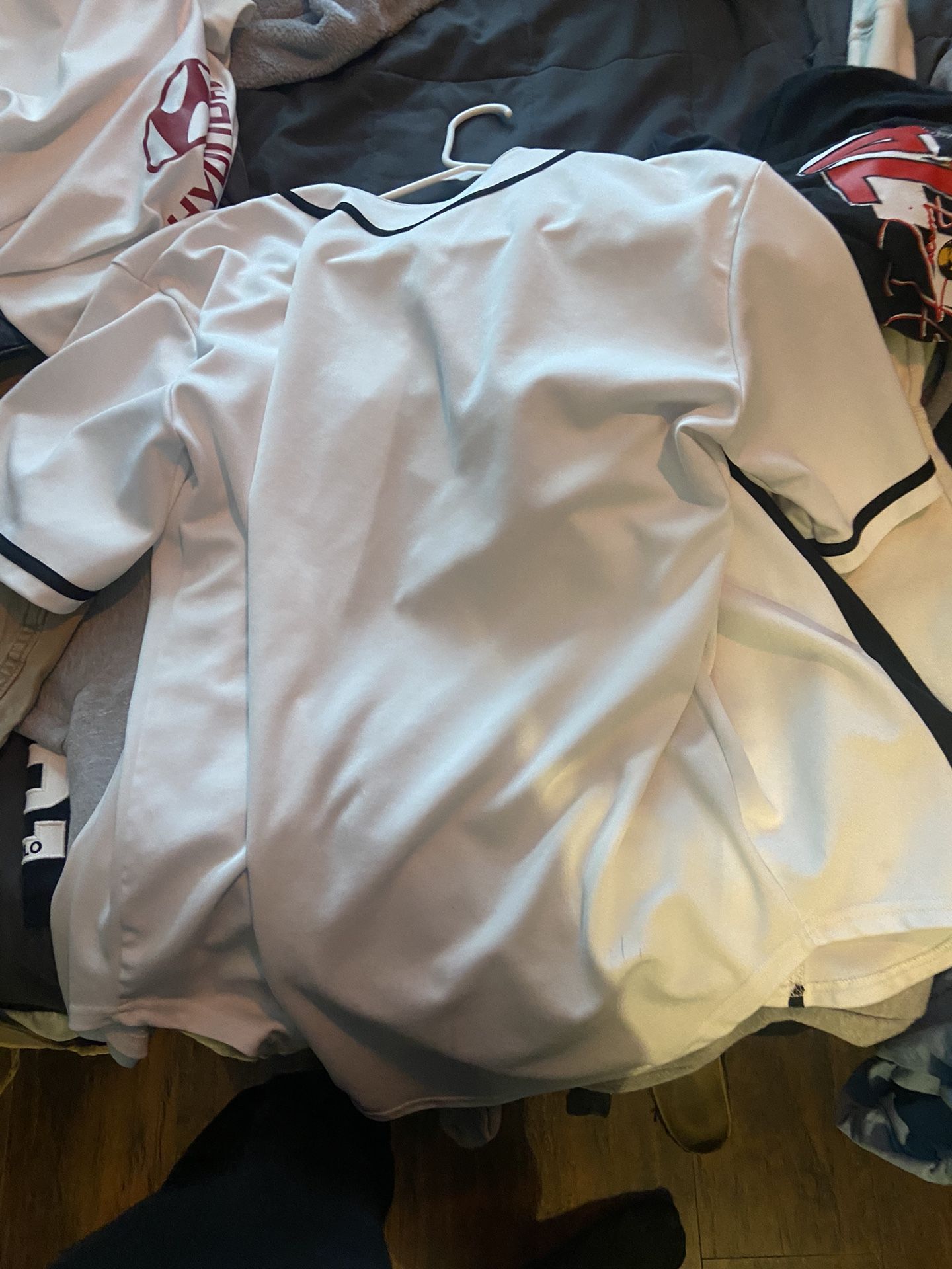 Los Angeles Baseball Jersey for Sale in Salinas, CA - OfferUp