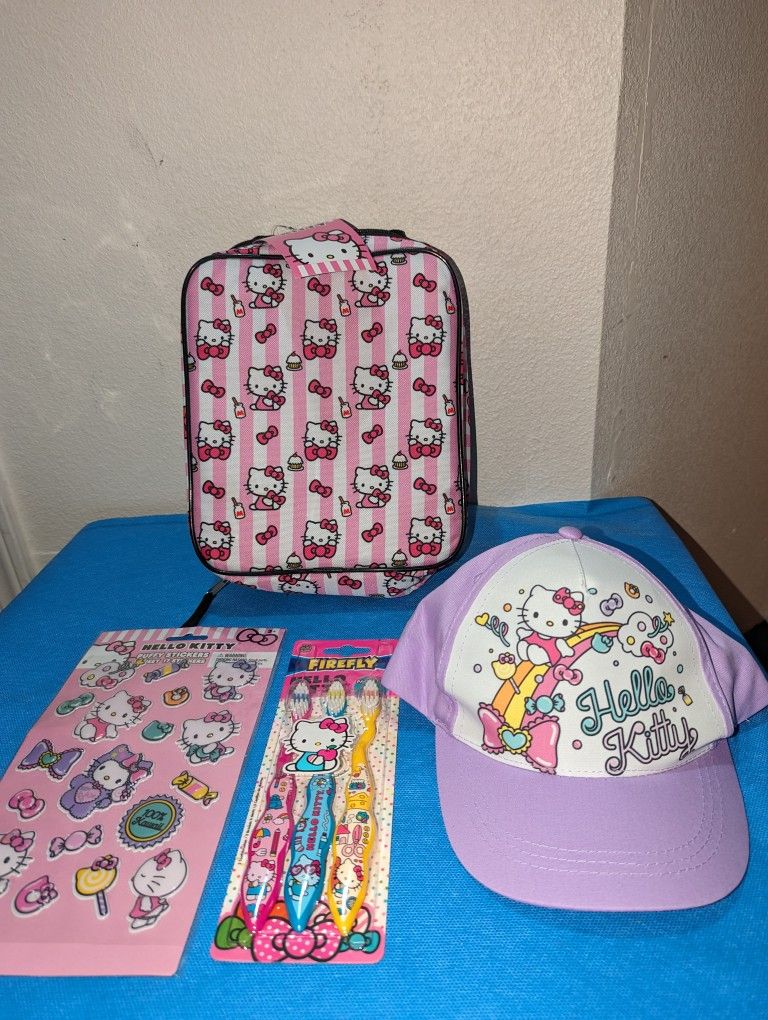NWT Hello Kitty Lunchbox Bundle