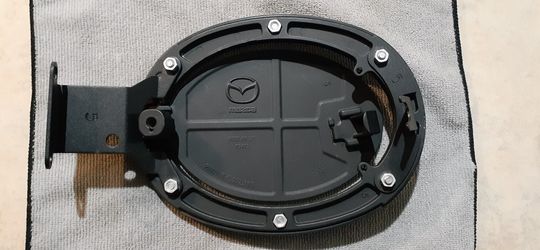 06-09 Mazda 3 Race Type Gas Door